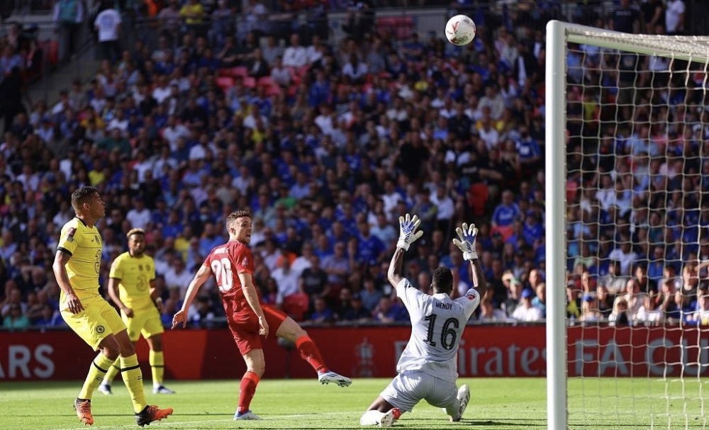 字母30+15+8难救主，唐斯打铁8中2布伦森37分，尼克斯送雄鹿7连败