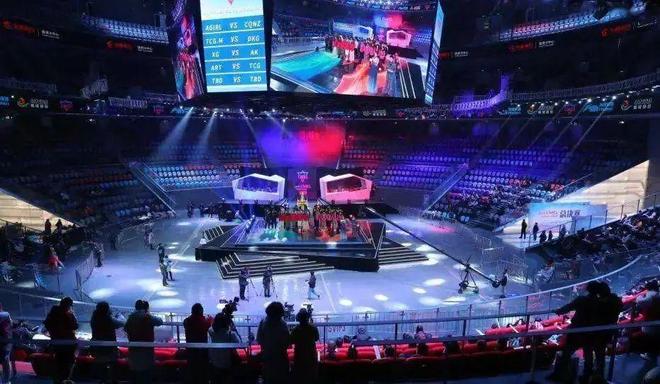 中的博弈与 中的博弈与